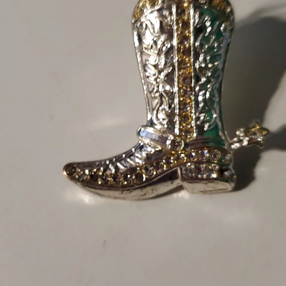 Fashion silver tone, jewel embellished, Cowgirl boot necklace
